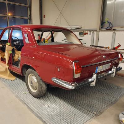 Wolga Gaz 24 Lackiert 6